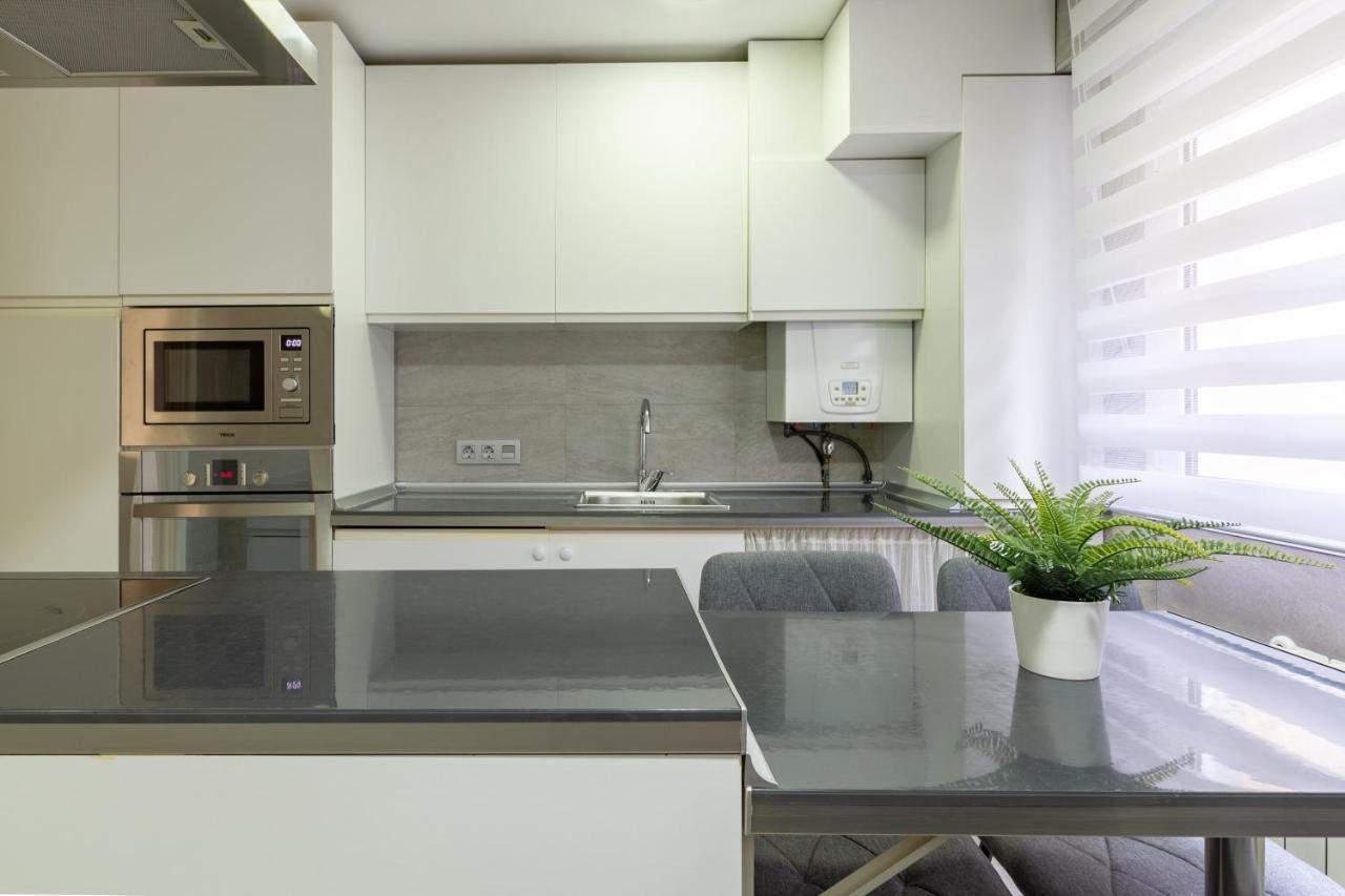Ah King Size Apartment Vut5461As Oviedo Exterior foto